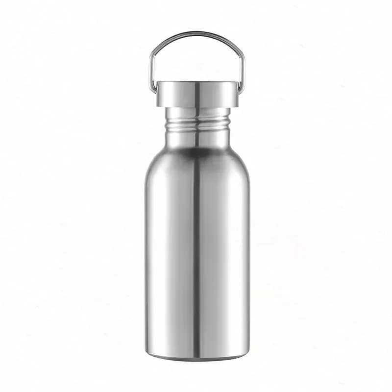 Musta urheilullinen vesipullo